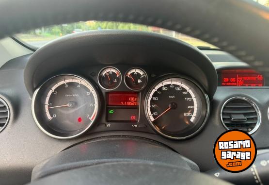 Autos - Peugeot 308 2014 Nafta 118000Km - En Venta