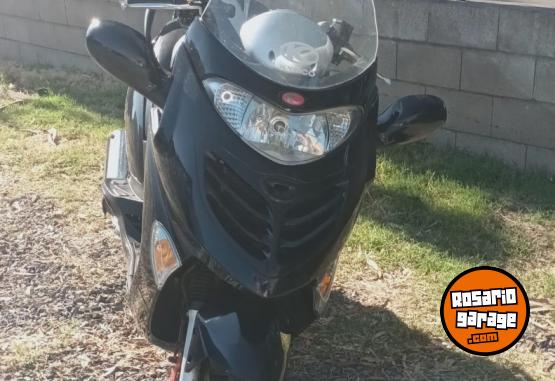 Motos - Kymco 250 2014 Nafta 24000Km - En Venta