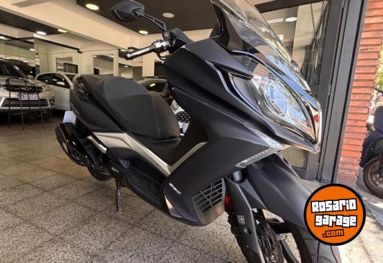 Motos - Kymco Downtown 2023 Nafta 4600Km - En Venta