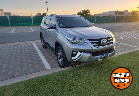 Camionetas - Toyota Sw4 srx 2016 Diesel 207000Km - En Venta