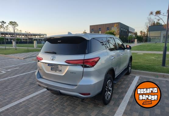 Camionetas - Toyota Sw4 srx 2016 Diesel 207000Km - En Venta