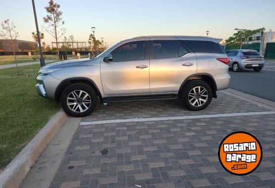 Camionetas - Toyota Sw4 srx 2016 Diesel 207000Km - En Venta