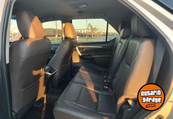 Camionetas - Toyota Sw4 srx 2016 Diesel 207000Km - En Venta