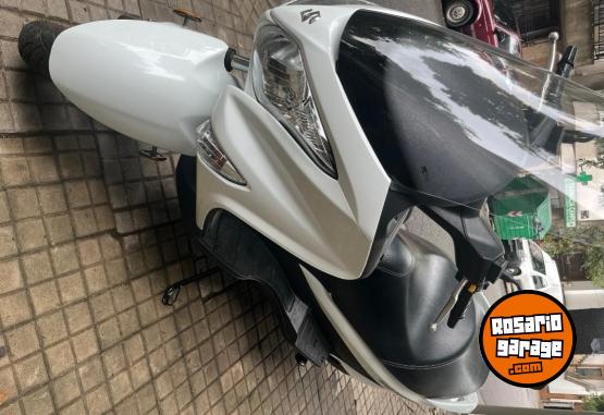Motos - Suzuki Scooter Burgman 200 2018 Nafta 20000Km - En Venta