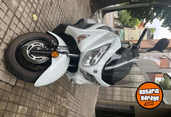 Motos - Suzuki Scooter Burgman 200 2018 Nafta 20000Km - En Venta