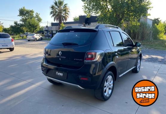 Autos - Renault Stepway dynamique 1.6 2015 Nafta 60000Km - En Venta