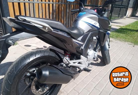 Motos - Honda CB 250 2020 Nafta 14400Km - En Venta