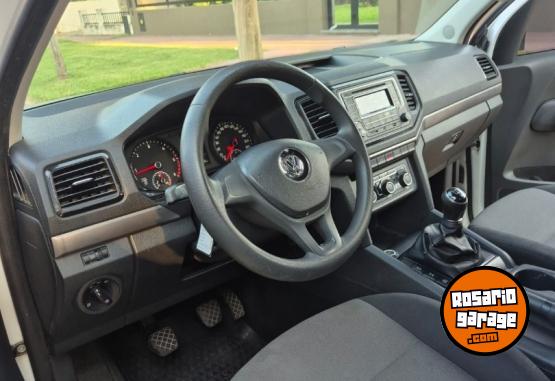 Camionetas - Volkswagen Amarok DC 2.0 TDI 140 CV 2017 Diesel 250000Km - En Venta