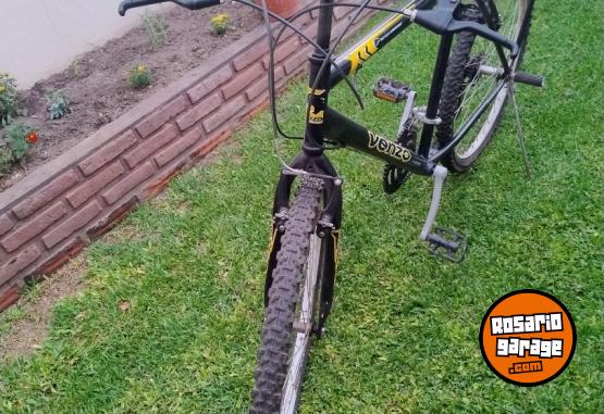 Deportes - Vendo bicicleta Venzo rodado 26 - En Venta