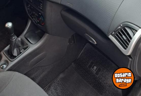 Autos - Peugeot 207 2011 Diesel 182000Km - En Venta