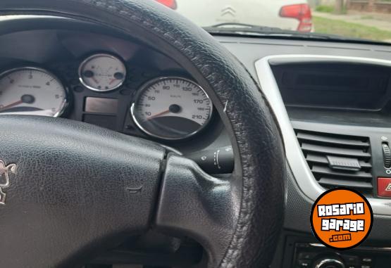 Autos - Peugeot 207 2011 Diesel 182000Km - En Venta