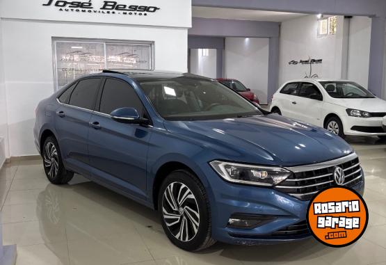Autos - Volkswagen Vento 2021 Nafta 110000Km - En Venta