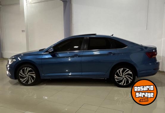 Autos - Volkswagen Vento 2021 Nafta 110000Km - En Venta