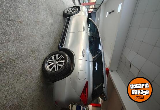 Camionetas - Toyota SW4 srx 2016 Diesel 178000Km - En Venta