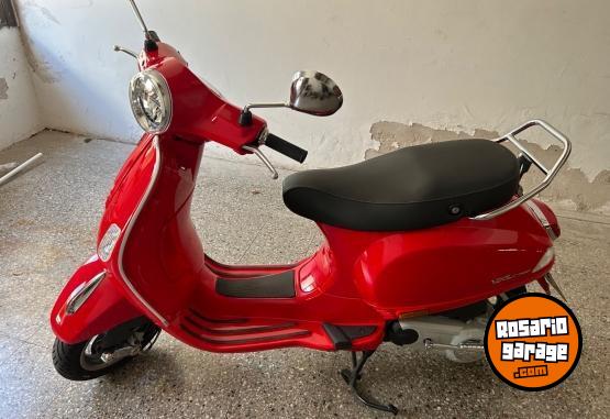 Motos - Vespa VXL 150 2024 Nafta 1500Km - En Venta
