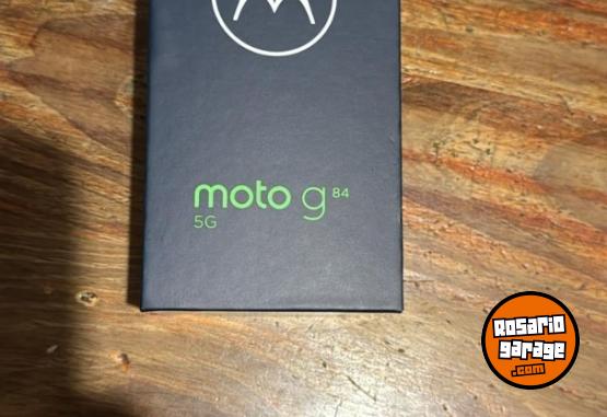 Inform�tica - Motorola G84 5G, 258Gb, 8Gb RAM (Magenta) - En Venta