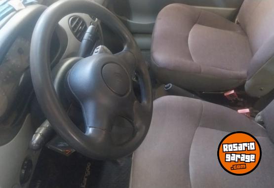 Utilitarios - Renault Kangoo 2008 Diesel 170000Km - En Venta