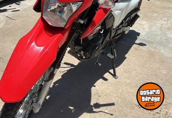 Motos - Honda XR 2024 Nafta 4500Km - En Venta