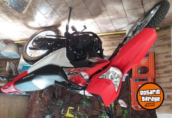 Motos - Honda XR 2024 Nafta 4500Km - En Venta