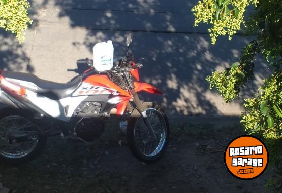 Motos - Honda XR 2024 Nafta 4500Km - En Venta