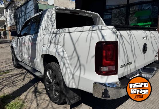 Camionetas - Volkswagen AMAROK 2022 Diesel 130000Km - En Venta