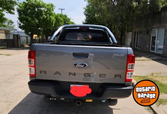 Camionetas - Ford Ranger 2015 Diesel 260000Km - En Venta