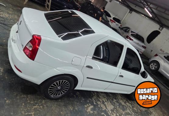Autos - Renault Logan 2013 GNC 190000Km - En Venta