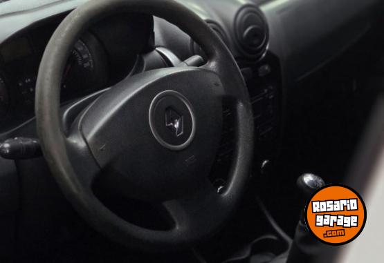 Autos - Renault Logan 2013 GNC 190000Km - En Venta