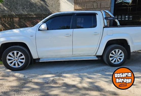 Camionetas - Volkswagen AMAROK HIGHLINE 2.0 180CV 2015 Diesel 215000Km - En Venta