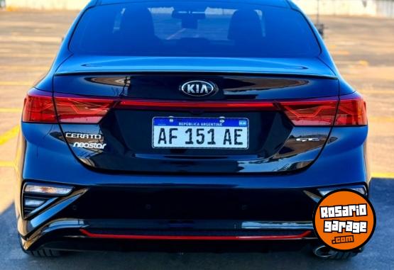 Autos - Kia Cerato GT Line 2022 Nafta 33000Km - En Venta