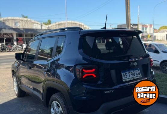 Camionetas - Jeep Renegade Sport 1.8 2023 Nafta 58000Km - En Venta