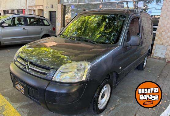 Utilitarios - Citroen Berlingo 5 asientos 2011 Diesel  - En Venta