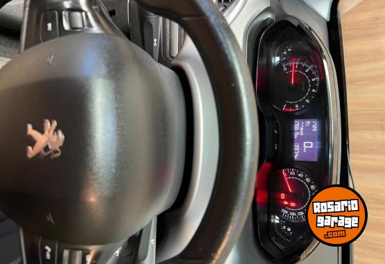 Autos - Peugeot 208 alluretouchscreen 1.6 2017 Nafta 170000Km - En Venta