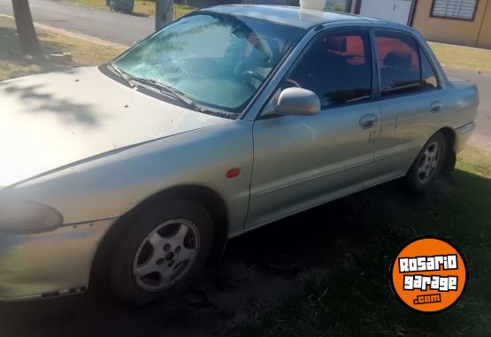 Autos - Mitsubishi lancer 1996 Diesel 350000Km - En Venta