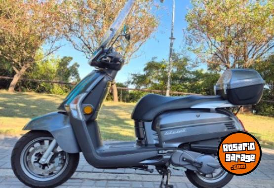 Motos - Kymco Like 125 2023 Nafta 5800Km - En Venta