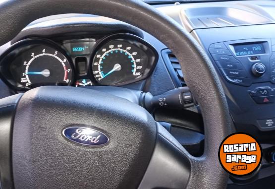 Autos - Ford Fiesta 2014 Nafta 133000Km - En Venta