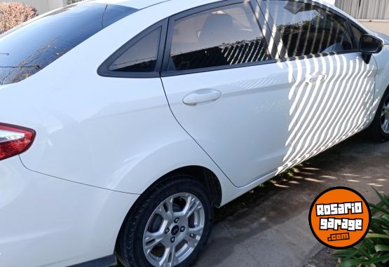 Autos - Ford Fiesta 2014 Nafta 133000Km - En Venta