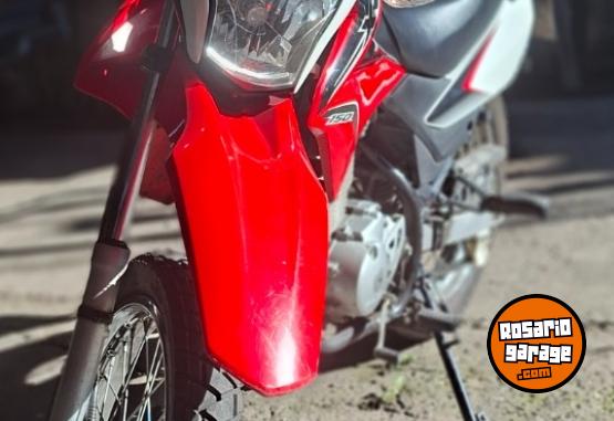 Motos - Honda XR 150L 2017 Nafta 25000Km - En Venta