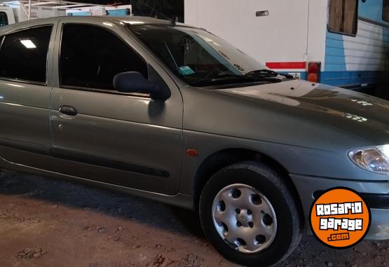 Autos - Renault Megane 1998 Nafta 250000Km - En Venta