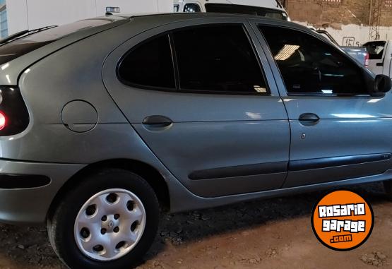 Autos - Renault Megane 1998 Nafta 250000Km - En Venta
