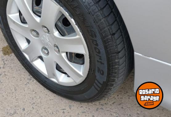 Autos - Peugeot 207 2013 Nafta 102000Km - En Venta