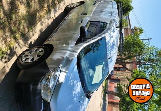 Utilitarios - Renault KANGOO 2025 Nafta 9000Km - En Venta