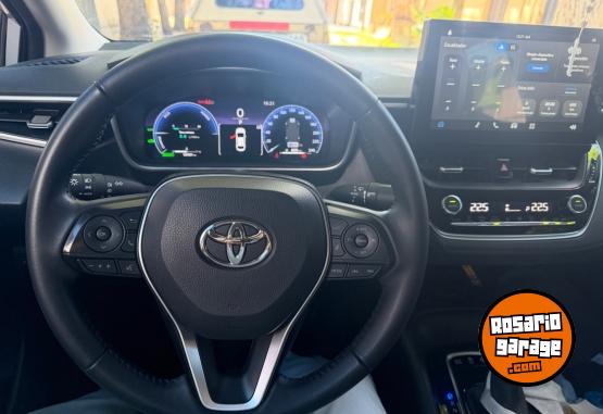 Autos - Toyota Corolla SEG H�brido 2025 Electrico / Hibrido 11300Km - En Venta