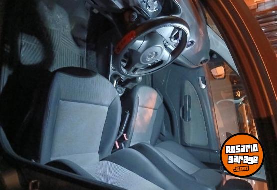 Autos - Volkswagen Voyage 2013 GNC 130000Km - En Venta