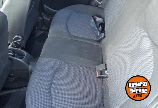 Autos - Peugeot 207 compact XT 2010 Nafta 112000Km - En Venta