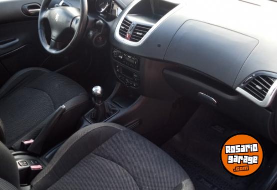 Autos - Peugeot 207 compact XT 2010 Nafta 112000Km - En Venta