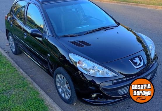 Autos - Peugeot 207 compact XT 2010 Nafta 117000Km - En Venta