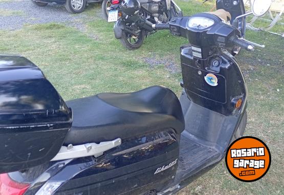 Motos - Kymco Like 125 2022 Nafta 19000Km - En Venta