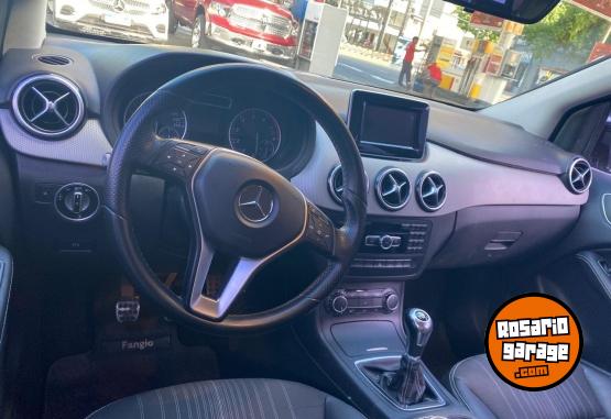 Autos - Mercedes Benz B200 blue efficiency 2013 Nafta 200000Km - En Venta