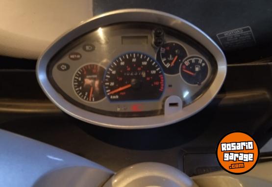 Motos - Kymco GRAND DINK 150 2008 Nafta 24000Km - En Venta